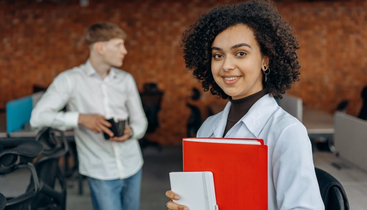 isletme yonetimi stratejik planlama ve uygulama sureci